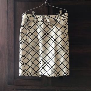 Geometric Banana Republic Skirt w/ Belt